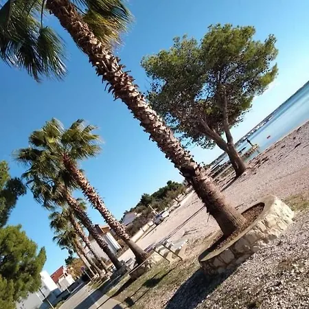 Apartment Dospalmeras Vir