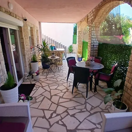 Dospalmeras Apartament *